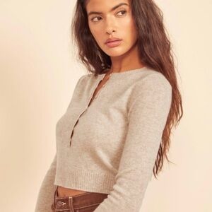 Reformation Cashmere cropped Henley sweater oatmeal M